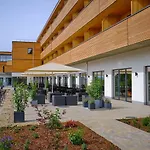 Sonnenhotel Weingut Roemmert Und Wellness 4* フォルカッハ