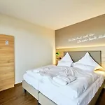 Sonnenhotel Weingut Roemmert Und Wellness フォルカッハ