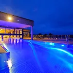 Sonnenhotel Weingut Roemmert Und Wellness ホテル