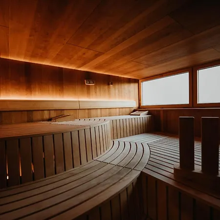 Sonnenhotel Weingut Roemmert Und Wellness فولكاخ
