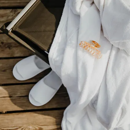 Sonnenhotel Weingut Roemmert Und Wellness 4* فولكاخ