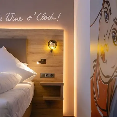 فندق Sonnenhotel Weingut Roemmert Und Wellness 4*