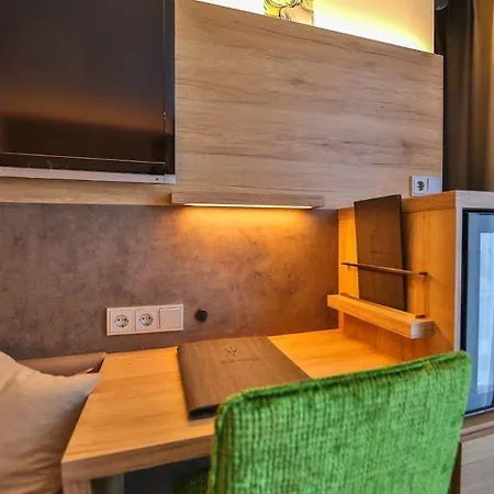 فندق Sonnenhotel Weingut Roemmert Und Wellness