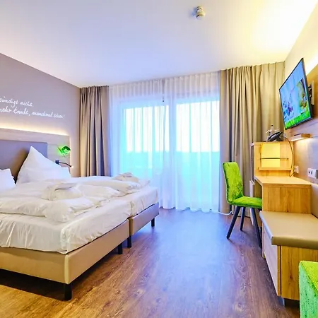 فندق Sonnenhotel Weingut Roemmert Und Wellness 4*