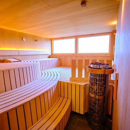 فندق Sonnenhotel Weingut Roemmert Und Wellness 4*