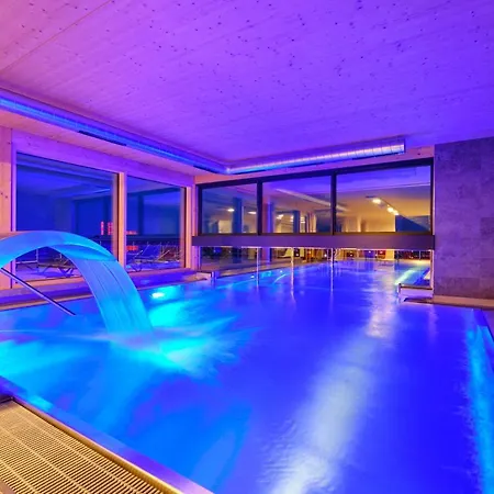 فندق Sonnenhotel Weingut Roemmert Und Wellness 4*