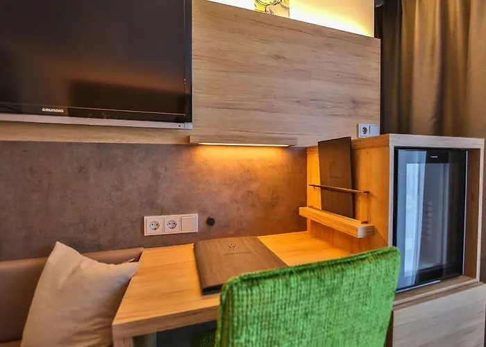 Hotel Sonnenhotel Weingut Roemmert Und Wellness