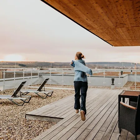 Sonnenhotel Weingut Roemmert Und Wellness ホテル 4*