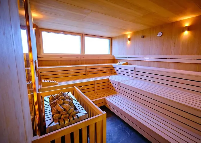 Sonnenhotel Weingut Roemmert Und Wellness וולקאך