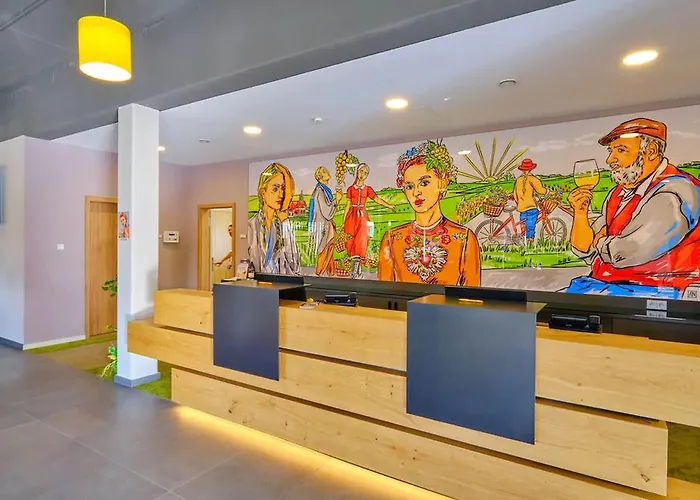 Sonnenhotel Weingut Roemmert Und Wellness