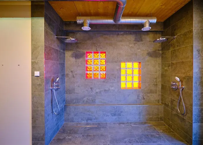 Sonnenhotel Weingut Roemmert Und Wellness מלון 4*